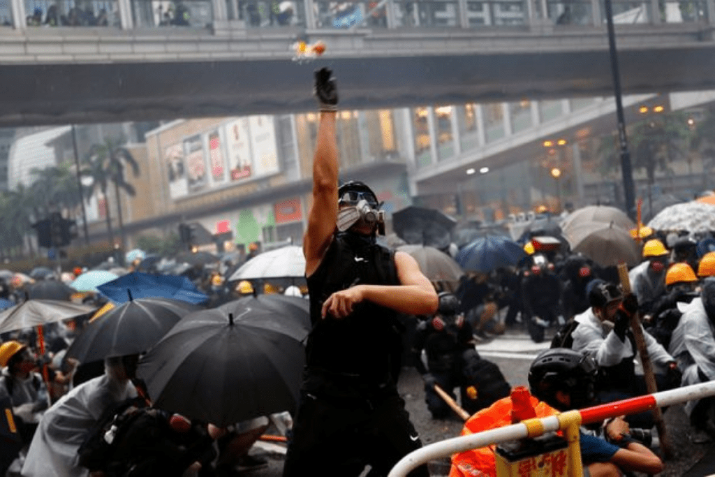 Демонстранты в Гонконге не доверяют Telegram, курсы информационная безопасность Тбилиси